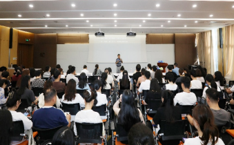 我校举办“新华园青春引航人（第二十五期）”辅导员系列培训